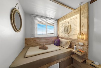 Single Cabin Main Deck