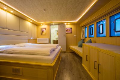 Master-Cabin