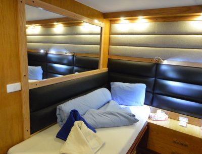 Twin-Cabin