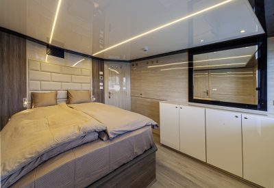 Master-Doube-Cabin
